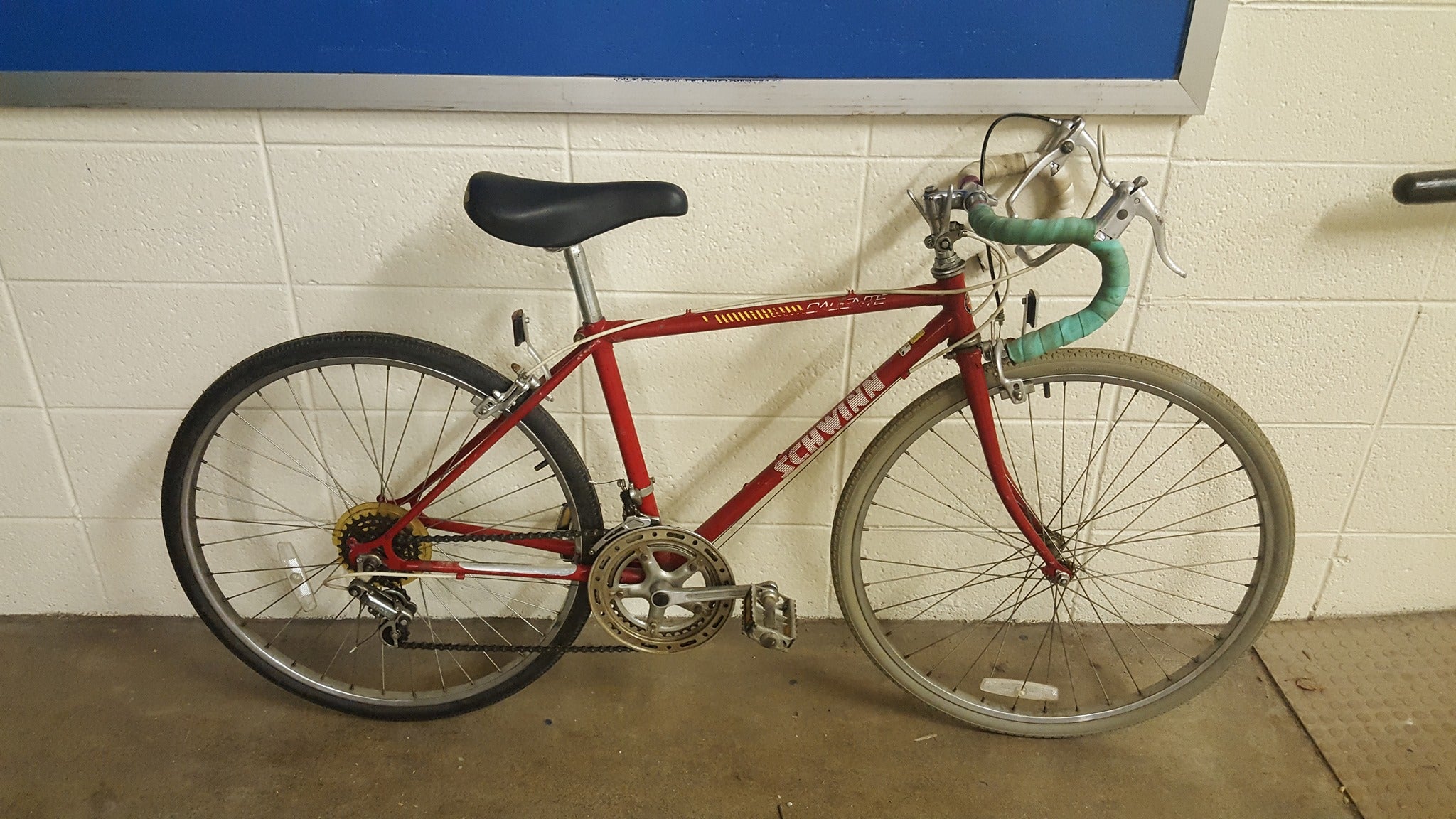 schwinn caliente bicycle Pink Pearl City Bike for Procuring Baguettes and Stin Coco's Variety 1986 Schwinn Caliente Road Bike